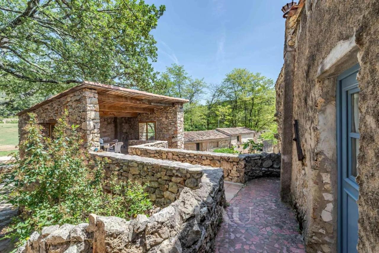 Domaine Des Bruguieres Villa Entrecasteaux Exteriör bild