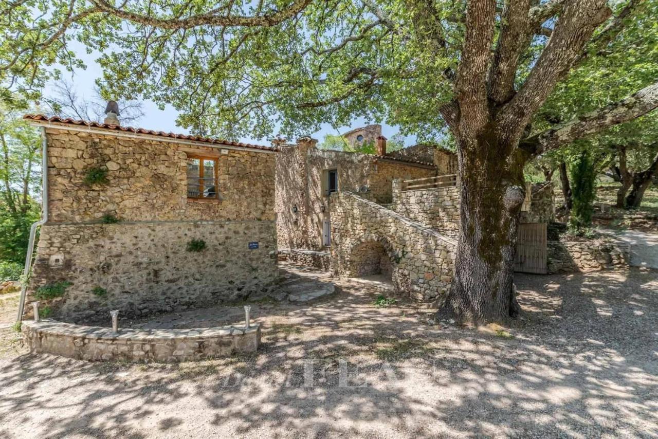 Domaine Des Bruguieres Villa Entrecasteaux Exteriör bild