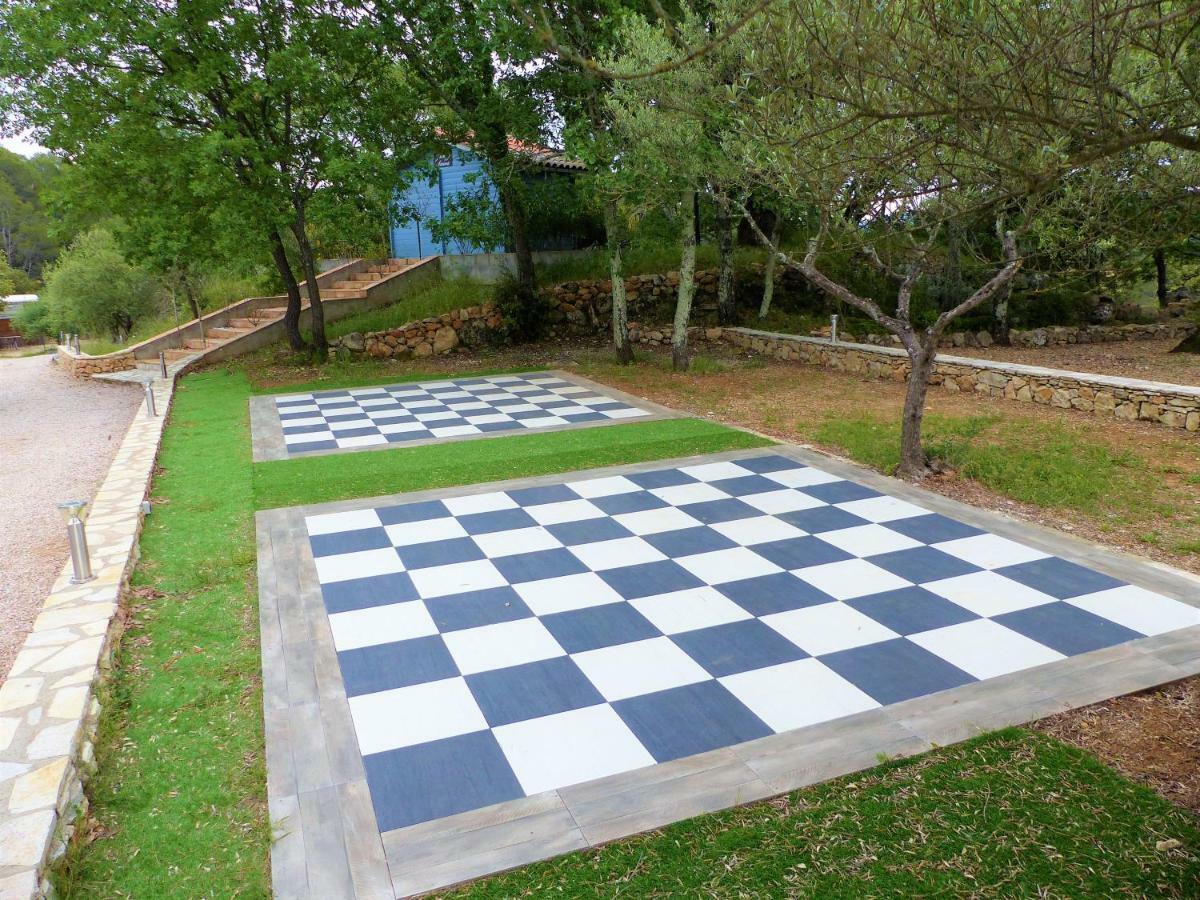 Domaine Des Bruguieres Villa Entrecasteaux Exteriör bild