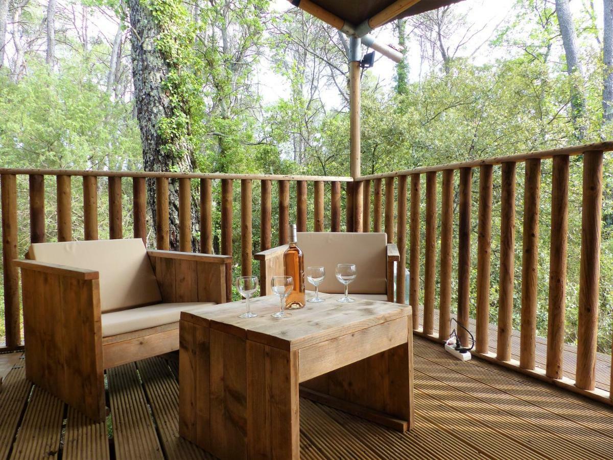 Domaine Des Bruguieres Villa Entrecasteaux Exteriör bild